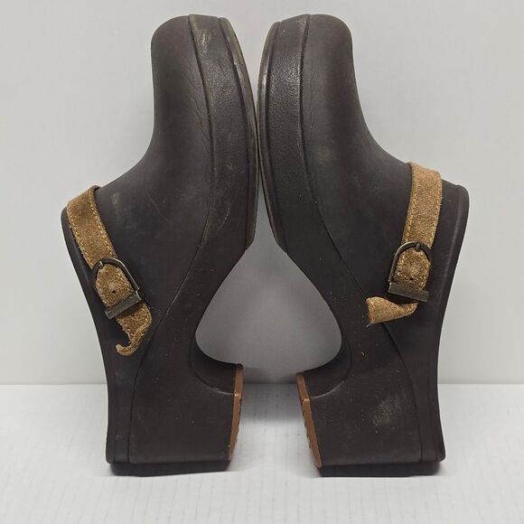 Crocs Sarah Dual Comfort Chunky Heel Rubber Clogs women's size 7 - Picture 4 of 8